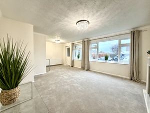 Living Room- click for photo gallery